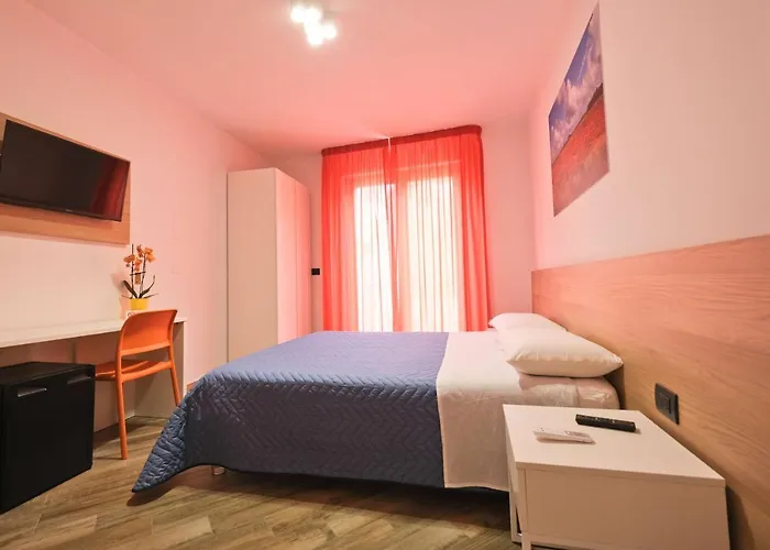 住宿加早餐酒店 Il Porto 4*